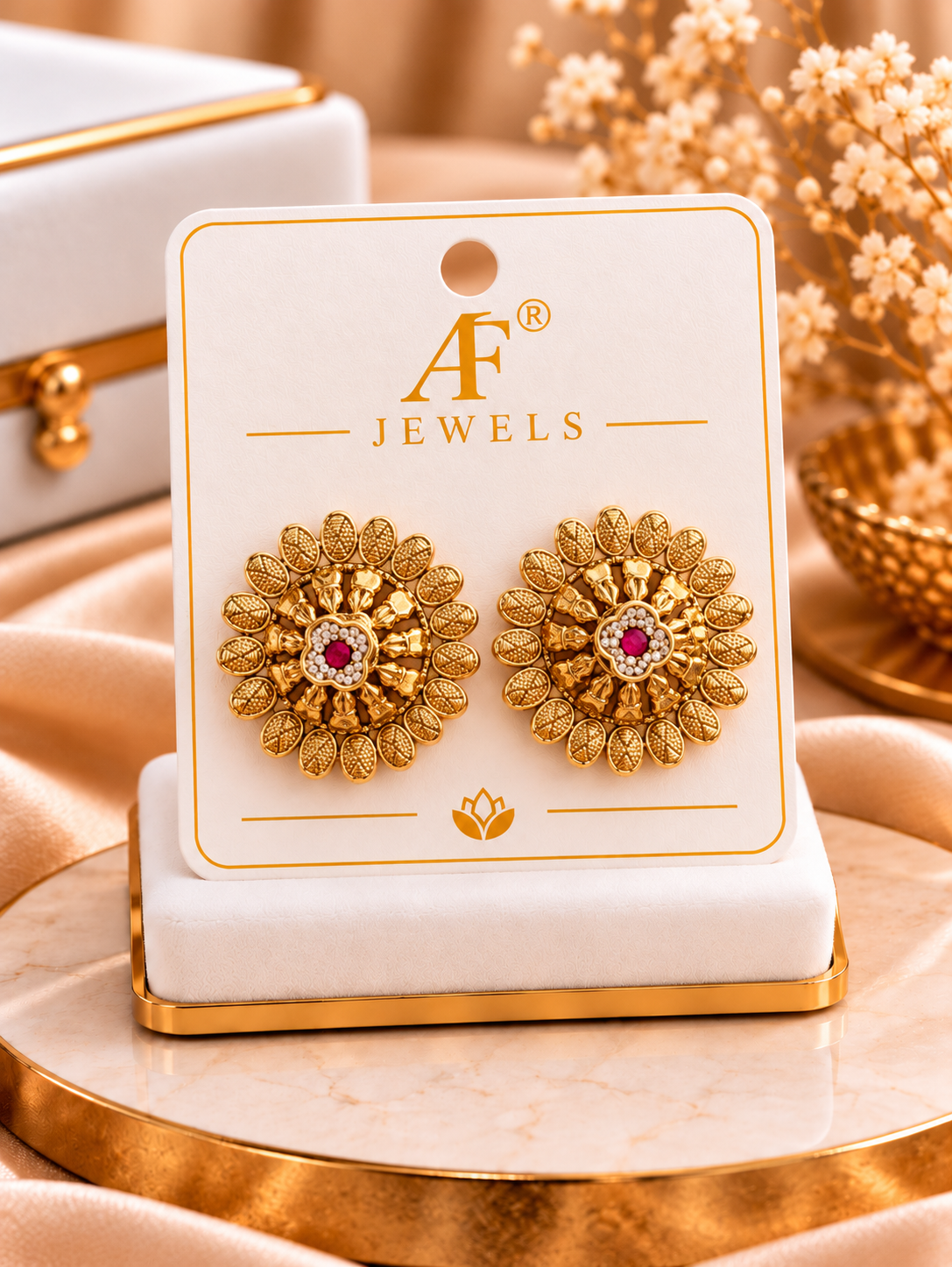 Antique Earrings Ruby 02