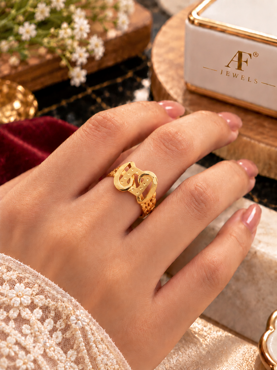 Micro Gold 8 nmbr ring size 20